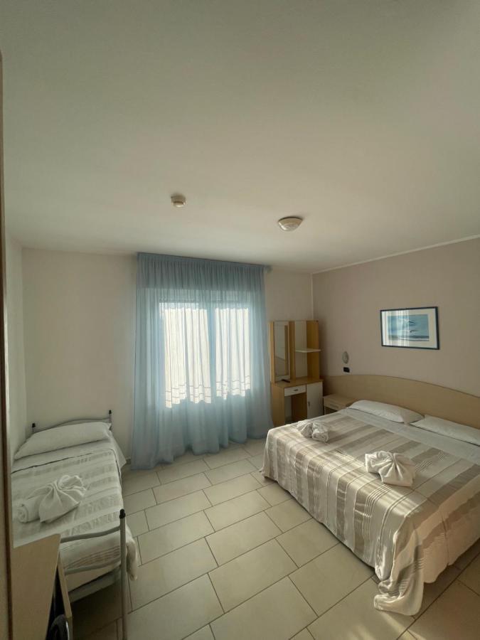 Hotel Marilonda Rimini Exteriör bild