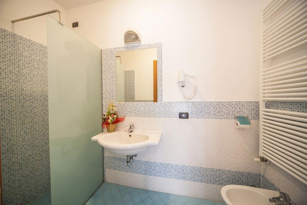 Hotel Marilonda Rimini Exteriör bild