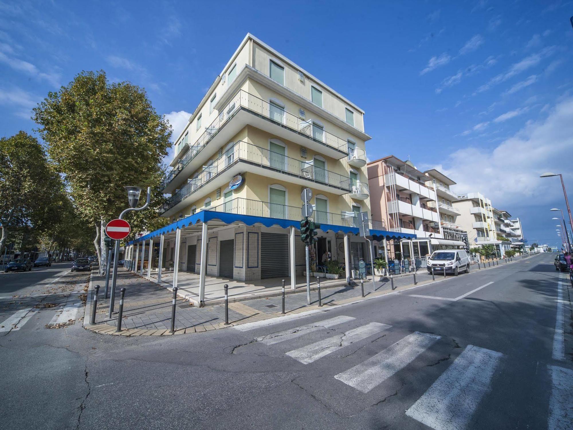 Hotel Marilonda Rimini Exteriör bild